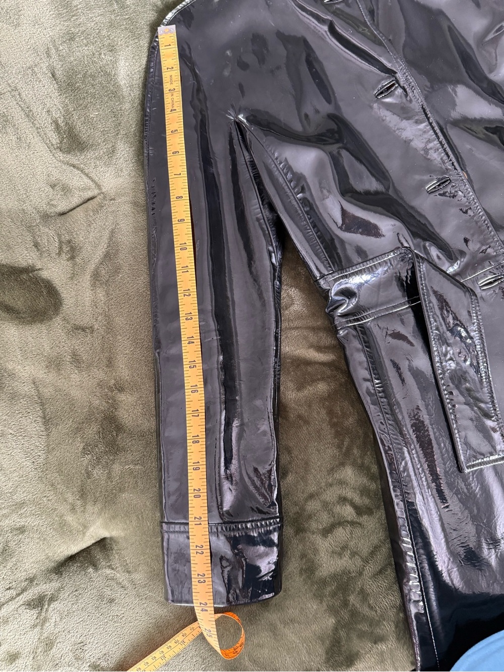 Vintage Valentino Coat- Black Patent Leather Trench- Glossy/Luxe Statement Piece - Picture 9 of 10